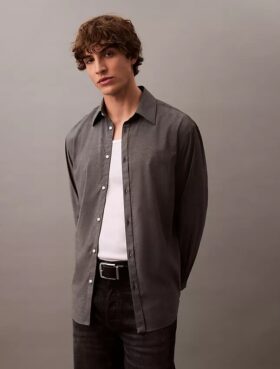 Camisa holgada de mezcla de lana con botones