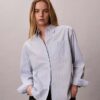 Camisa holgada de popelín de algodón con botones Camisa holgada de popelín de algodón con botones