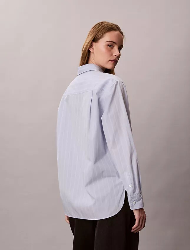 Camisa holgada de popelín de algodón con botones Camisa holgada de popelín de algodón con botones