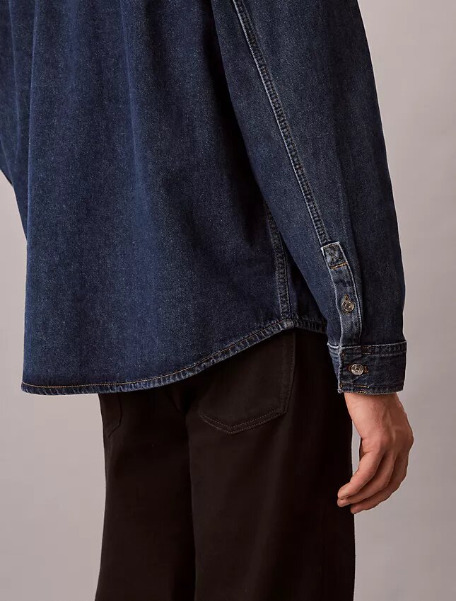 Camisa oversize de Denim con Monogram integral estilo años 90 Camisa oversize de Denim con Monogram integral estilo años 90