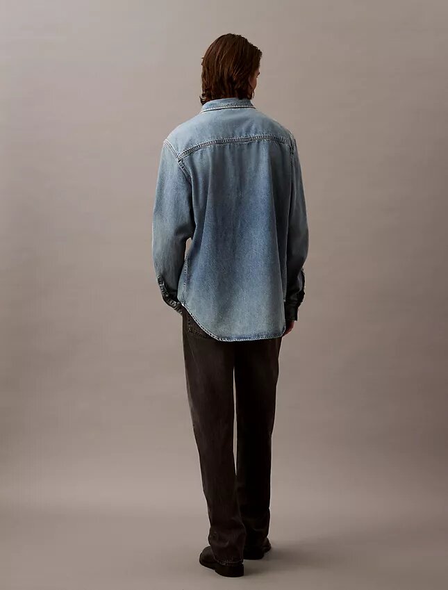 Camisa oversize entallada Camisa oversize entallada