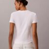 Camiseta ajustada con estampado del logotipo en capas Camiseta ajustada con estampado del logotipo en capas