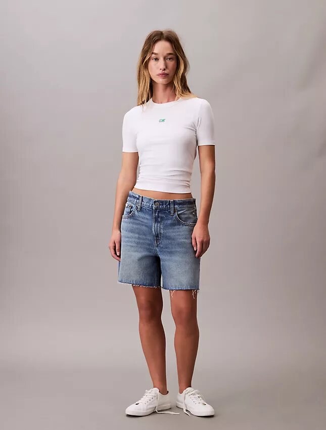 Camiseta ajustada con estampado gráfico del logotipo Monogram en Modal elástico Camiseta ajustada con estampado gráfico del logotipo Monogram en Modal elástico