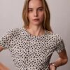 Camiseta ajustada con fruncidos