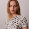 Camiseta ajustada con fruncidos