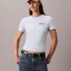 Camiseta ajustada con gráfico del logotipo Camiseta ajustada con gráfico del logotipo