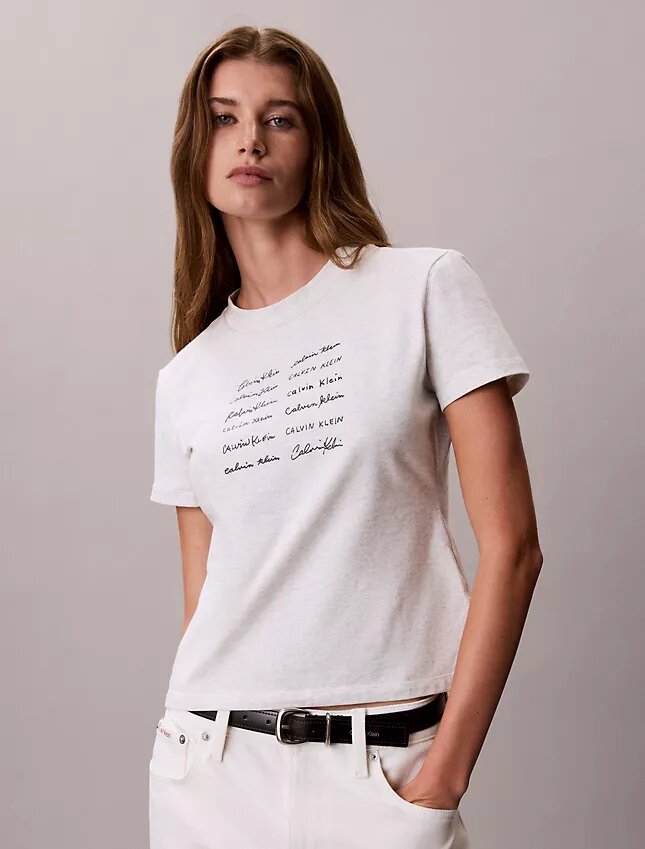Camiseta ajustada con gráfico del logotipo Camiseta ajustada con gráfico del logotipo