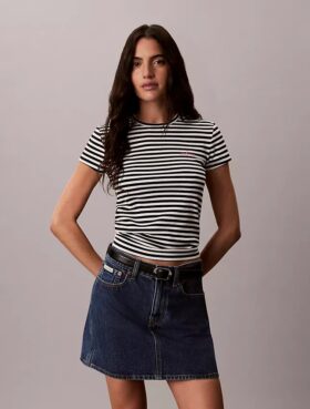 Camiseta ajustada con gráfico del logotipo Contour Rib