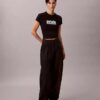 Camiseta ajustada con gráfico del logotipo en contraste Camiseta ajustada con gráfico del logotipo en contraste