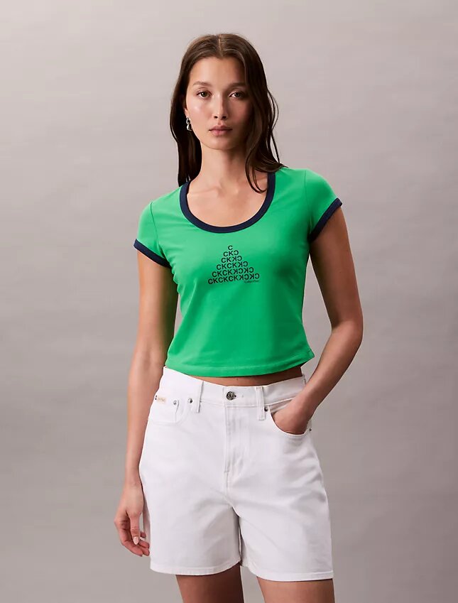 Camiseta ajustada con gráfico del logotipo Monogram Camiseta ajustada con gráfico del logotipo Monogram