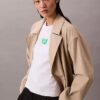 Camiseta ajustada con gráfico del logotipo Monogram Camiseta ajustada con gráfico del logotipo Monogram