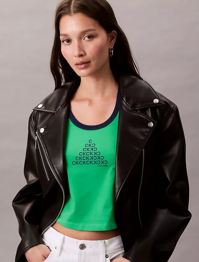 Camiseta ajustada con gráfico del logotipo Monogram Camiseta ajustada con gráfico del logotipo Monogram