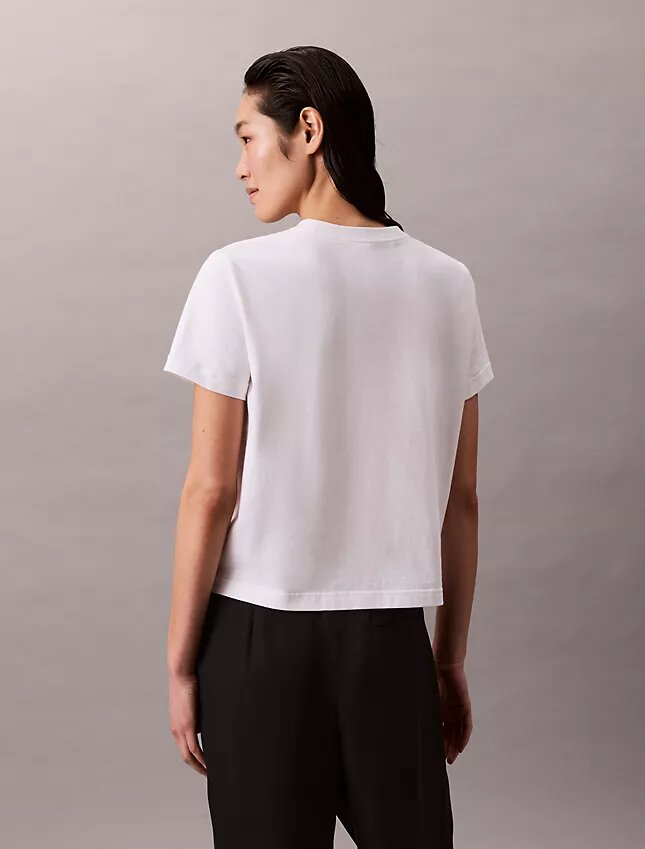 Camiseta ajustada con gráfico del logotipo Monogram Camiseta ajustada con gráfico del logotipo Monogram