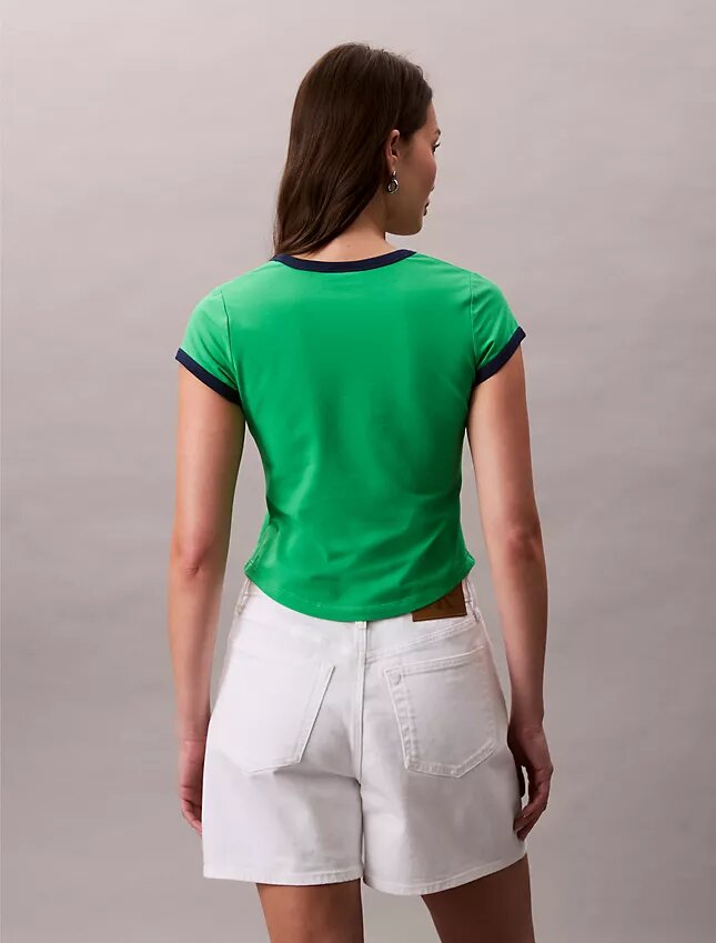 Camiseta ajustada con gráfico del logotipo Monogram Camiseta ajustada con gráfico del logotipo Monogram