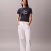 Camiseta ajustada con logotipo en relieve Camiseta ajustada con logotipo en relieve