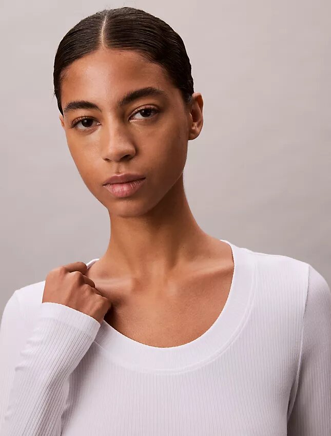 Camiseta ajustada de punto elástico Modal Camiseta ajustada de punto elástico Modal