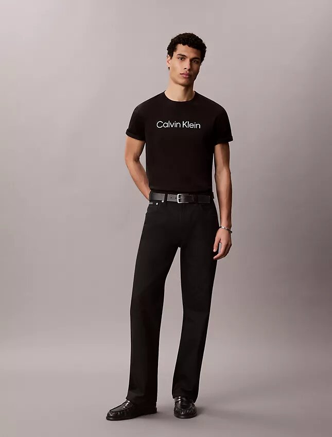Camiseta clásica con el logotipo estándar Camiseta clásica con el logotipo estándar