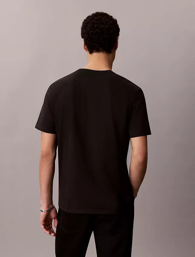 Camiseta clásica con el logotipo estándar Camiseta clásica con el logotipo estándar