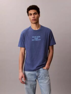 Camiseta clásica con estampado de Ckj