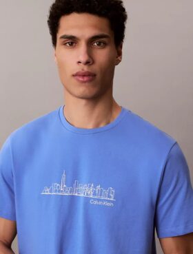 Camiseta clásica con estampado de horizonte urbano