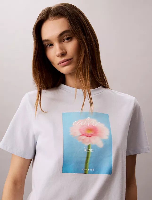 Camiseta clásica con estampado de margaritas Camiseta clásica con estampado de margaritas