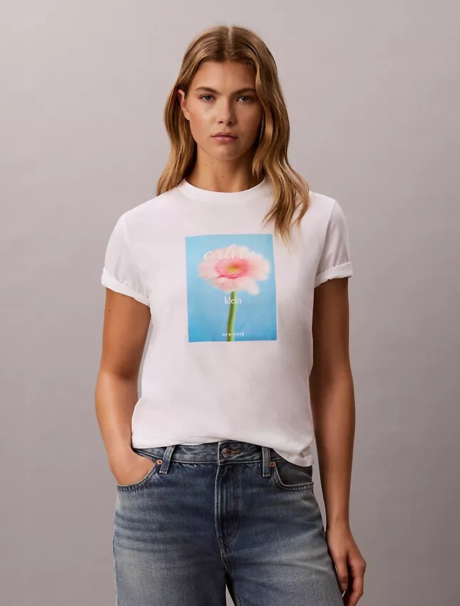 Camiseta clásica con estampado de margaritas Camiseta clásica con estampado de margaritas