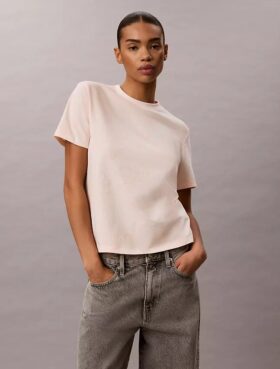 Camiseta clásica con estampado floral