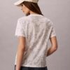 Camiseta clásica con estampado floral Camiseta clásica con estampado floral
