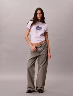 Camiseta clásica con estampado floral difuminado