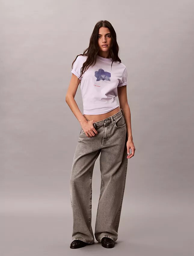 Camiseta clásica con estampado floral difuminado Camiseta clásica con estampado floral difuminado