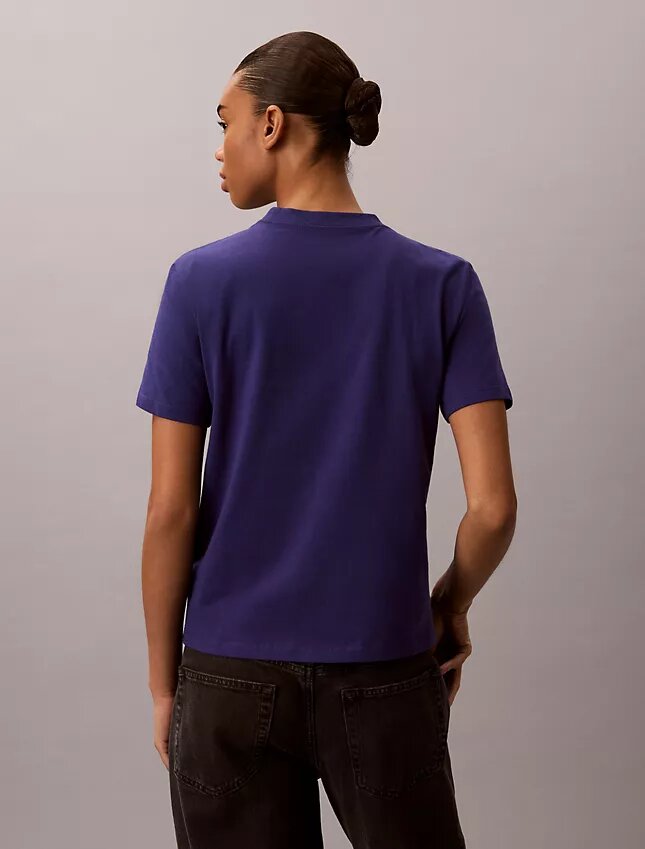 Camiseta clásica con estampado floral difuminado Camiseta clásica con estampado floral difuminado
