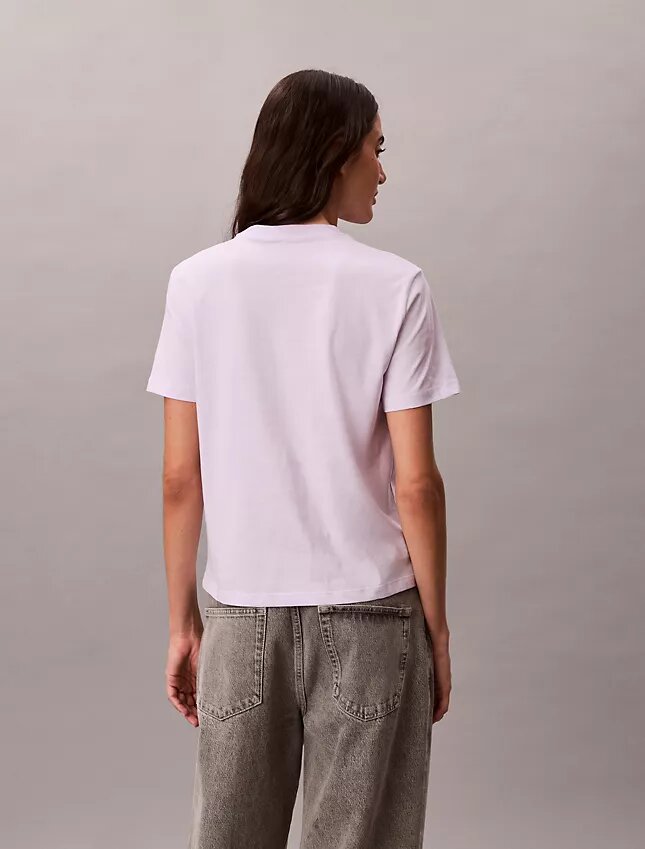 Camiseta clásica con estampado floral difuminado Camiseta clásica con estampado floral difuminado