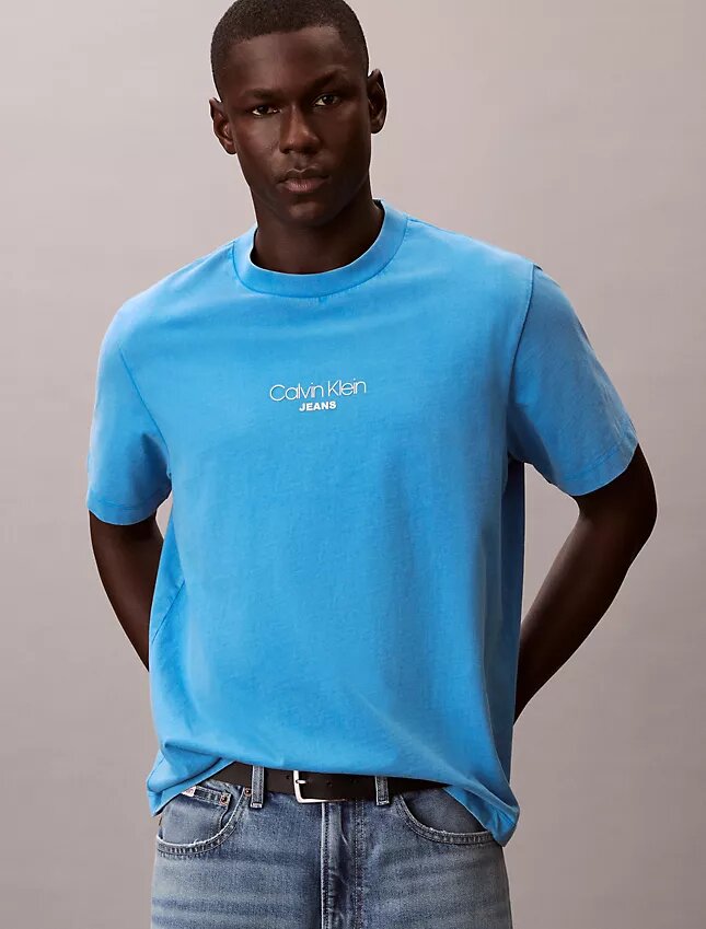 Camiseta clásica con estampado gráfico y lavado ácido Camiseta clásica con estampado gráfico y lavado ácido