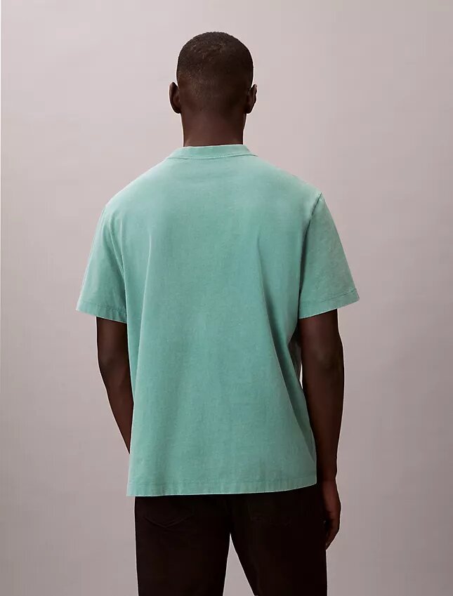 Camiseta clásica con estampado gráfico y lavado ácido Camiseta clásica con estampado gráfico y lavado ácido