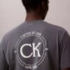 Camiseta clásica con gráfico de círculo con el logotipo Camiseta clásica con gráfico de círculo con el logotipo