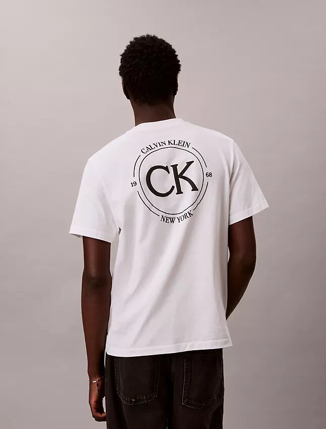 Camiseta clásica con gráfico de círculo con el logotipo Camiseta clásica con gráfico de círculo con el logotipo