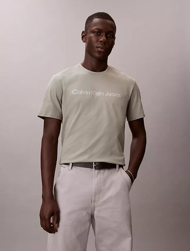 Camiseta clásica con gráfico de logotipo en lámina Camiseta clásica con gráfico de logotipo en lámina