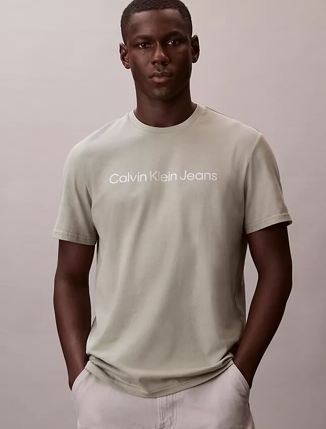 Camiseta clásica con gráfico de logotipo en lámina Camiseta clásica con gráfico de logotipo en lámina