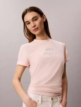 Camiseta clásica con gráfico de logotipo en negrita