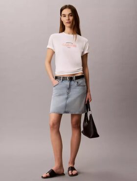 Camiseta clásica con gráfico de logotipo en negrita