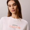 Camiseta clásica con gráfico de logotipo en negrita Camiseta clásica con gráfico de logotipo en negrita