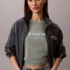 Camiseta clásica con gráfico de logotipo en negrita Camiseta clásica con gráfico de logotipo en negrita