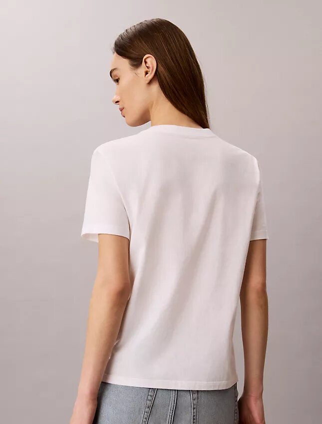 Camiseta clásica con gráfico de logotipo en negrita Camiseta clásica con gráfico de logotipo en negrita