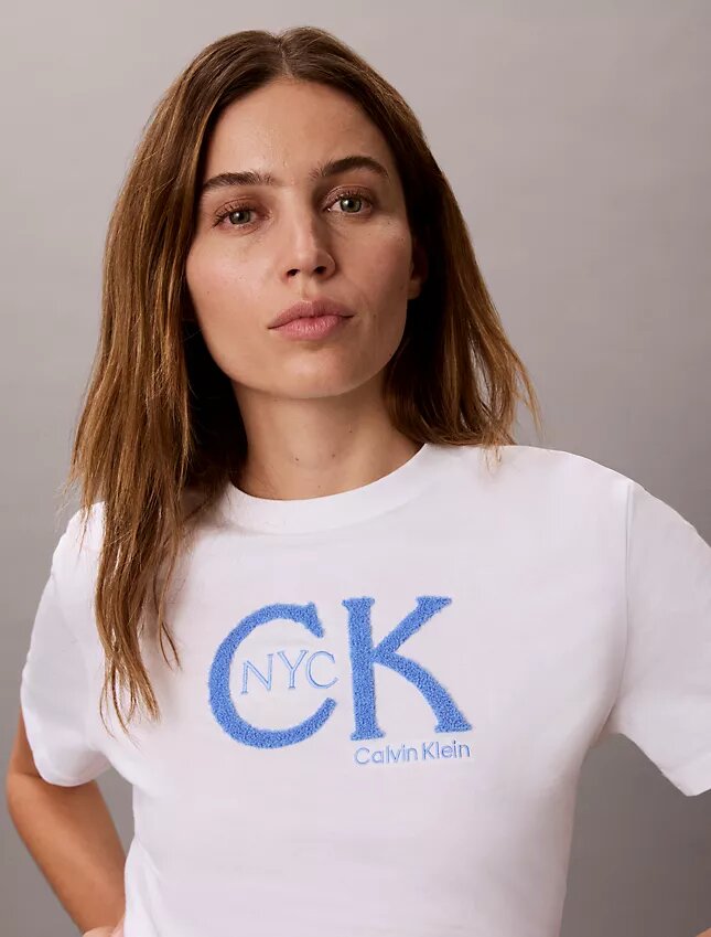 Camiseta clásica con gráfico de Monogram de Nueva York Camiseta clásica con gráfico de Monogram de Nueva York