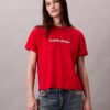 Camiseta clásica con logotipo bordado Camiseta clásica con logotipo bordado