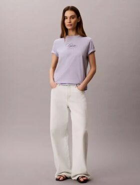 Camiseta clásica con logotipo Calvin Script