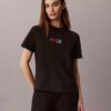 Camiseta clásica con logotipo de corazón