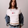 Camiseta clásica con logotipo de corazón