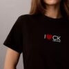 Camiseta clásica con logotipo de corazón