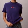 Camiseta clásica con logotipo de corazón